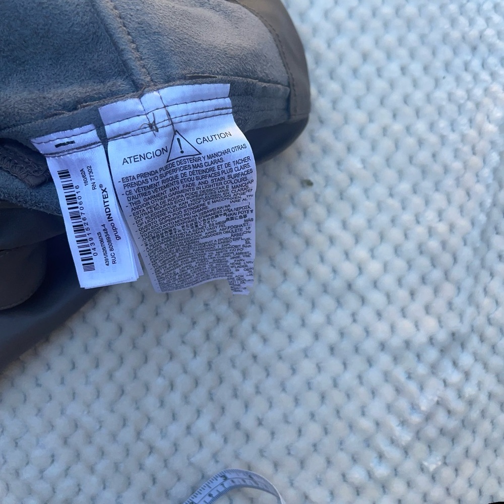Zara Black Faux Leather Cargo Shorts - Picture 8 of 8